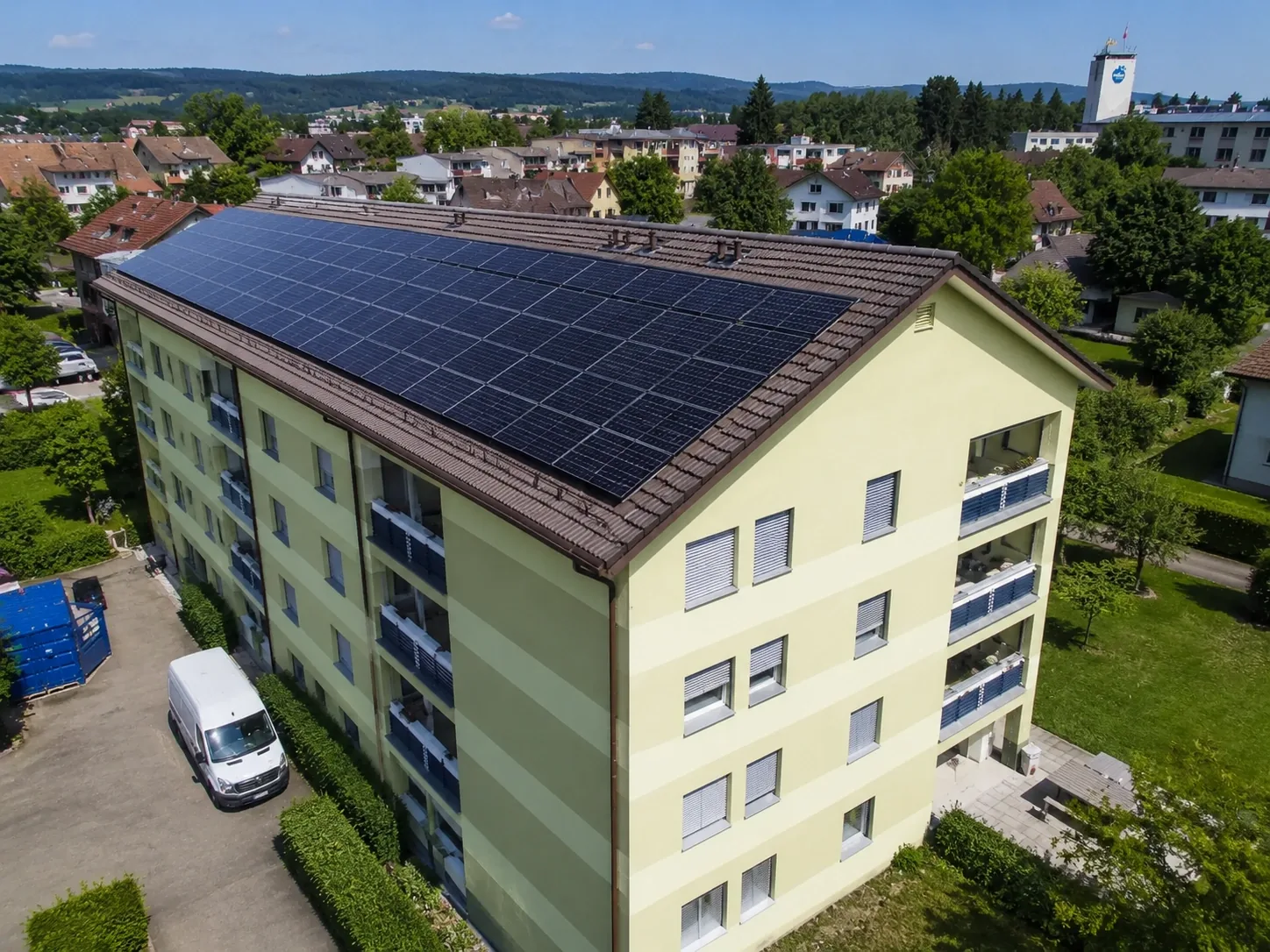 Panneaux photovoltaïques installés par Renova Swiss
